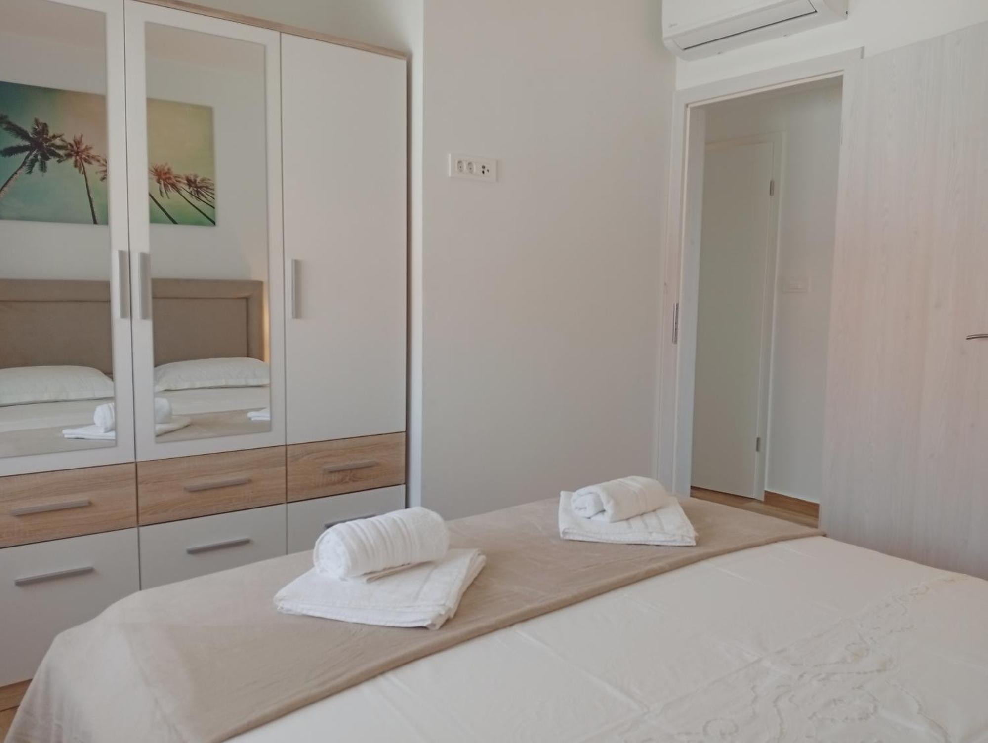 Apartments Villa Odesa With Shared Pool Zadar Habitación foto